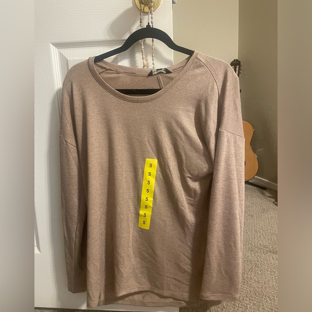 scoop neck gold sweater - unworn!